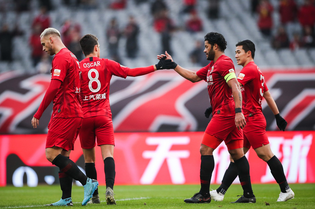 开云体育手机客户端下载-科拉超深钻孔内部照片