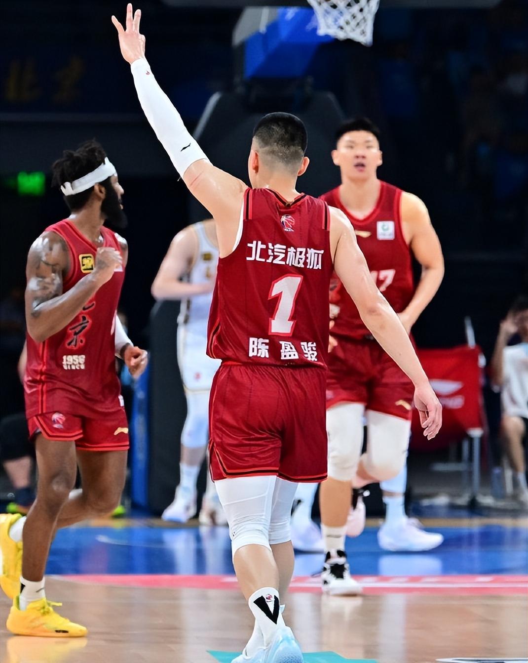 开云·体育官网-包含欧篮联赛程吃紧；广厦男篮今晚强势反弹；球迷炸锅；数据趋势出现新变化的词条